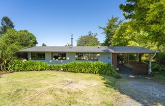 33 Hinekura Avenue, Taupo