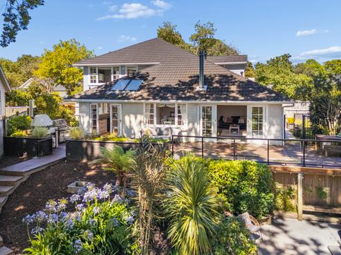 110 Barton Avenue, Heretaunga