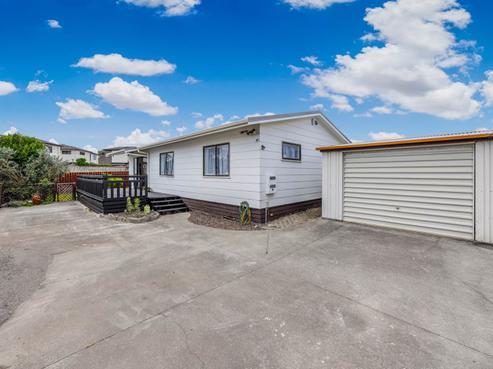 2/28 Gloucester Road, Manurewa
