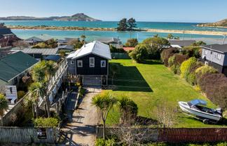 125 Stornoway Street, KARITANE
