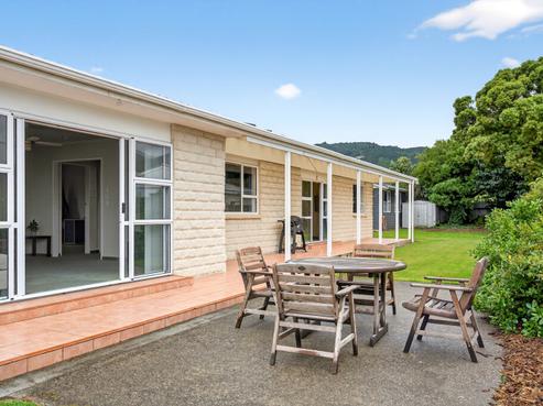40 Lyon Street, Featherston