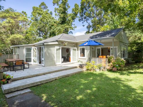 98 Konini Road, Titirangi