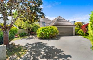 11 Brockhall Lane, Avonhead