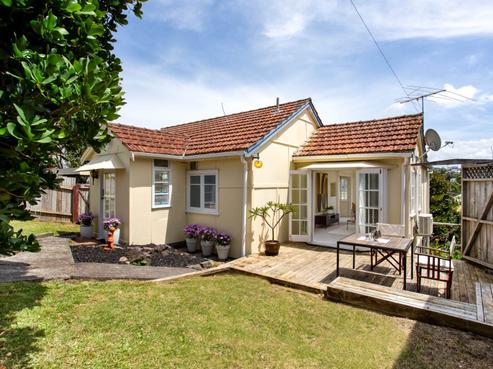 74 Clarence Road, Northcote Point
