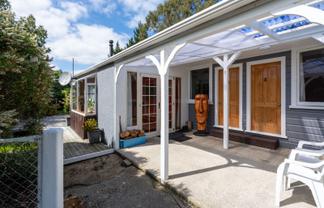 29 Coghill Road, Lawrence