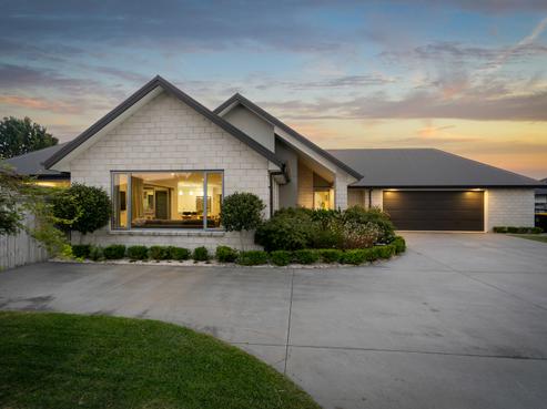 17 Henry Bell Close, Leamington