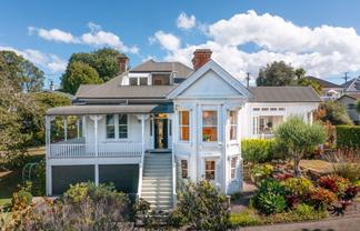 6 Glade Place, Birkenhead