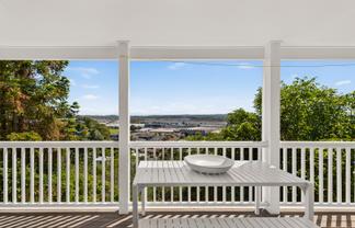 1 Denholm Road, Hospital Hill