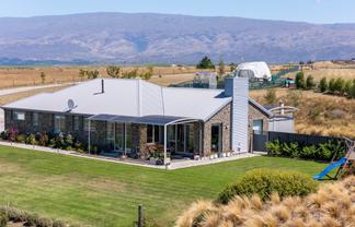 196 Nelsen Ridge Road, Alexandra