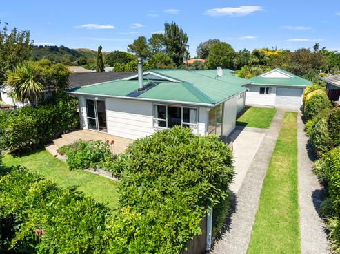 8 Manawa Avenue, Raumati Beach
