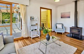 10 Carleton Terrace, TAWA