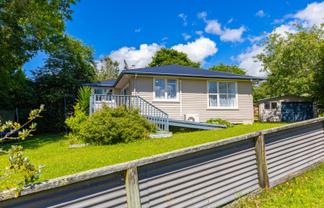 8 Tarrangower Avenue, Taumarunui