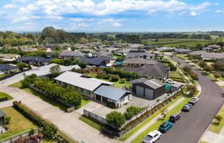 2 Tavarnya Way, Patumahoe