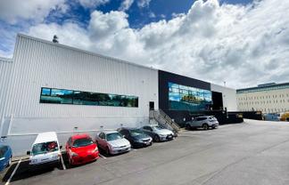 OFFICE/SHOWROOM AND WAREHOUSE
