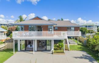 8 Taipari Avenue, Raglan