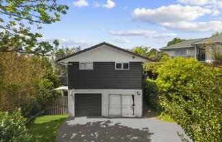 6 Theban Place, Totara Vale