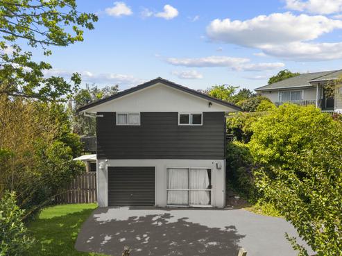6 Theban Place, Totara Vale