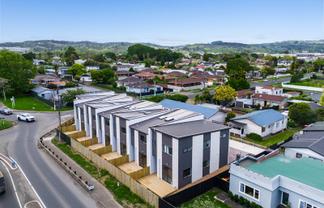1,2,4&5/41 Settlement Road, Papakura