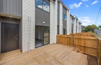 4/41 Settlement Road, Papakura