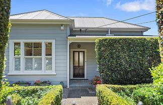 11 Albert Road, Devonport