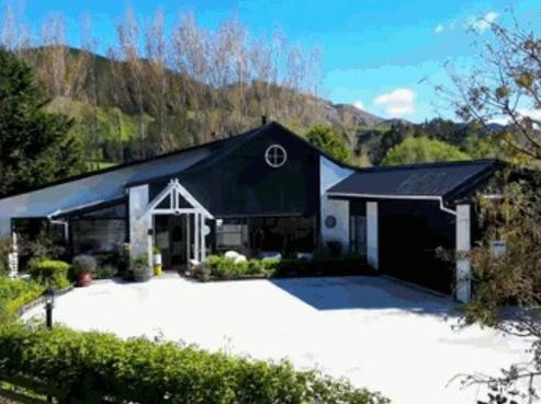 111A Johnsons Road, Whitemans Valley