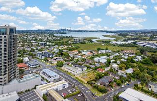 338m2 Office with 85m2 Deck and Profile | Takapuna