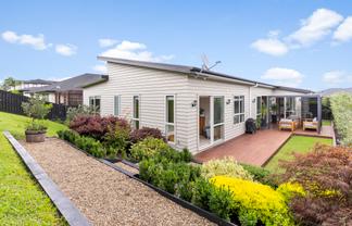 15 Remana Crescent, Huapai