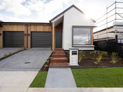 2/8 Lumino Terrace, Peacocke