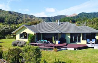 28 Nyhane Drive, Takaka