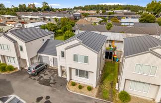52H Fifth Avenue, Enderley