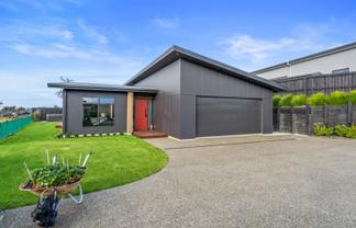 64 Les Wakefield Road, Mapua