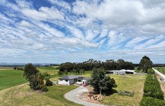 986 Downs Road South, Edendale