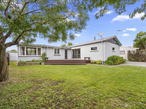 802A Clive Street, Akina
