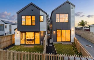 2/10 Starling Place, Ranui