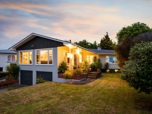 15 Fairview Avenue, Feilding