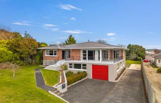 12 Racecourse Road, Waiuku