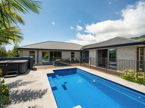 2 Belvedere Drive, Richmond
