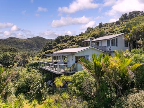 61 Garden Road, Piha