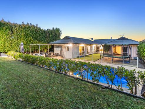 94 Norman Lesser Drive, Saint Johns