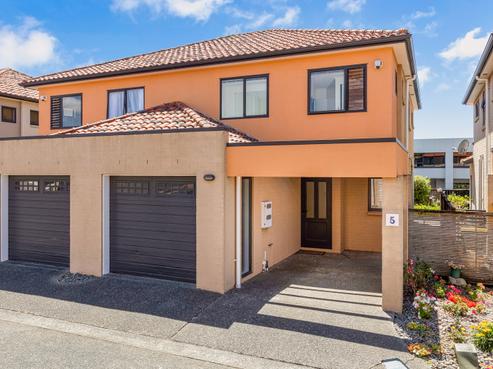 5/110 Huntington Drive, Huntington Park