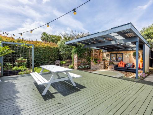 8 Craigbank Avenue, New Lynn