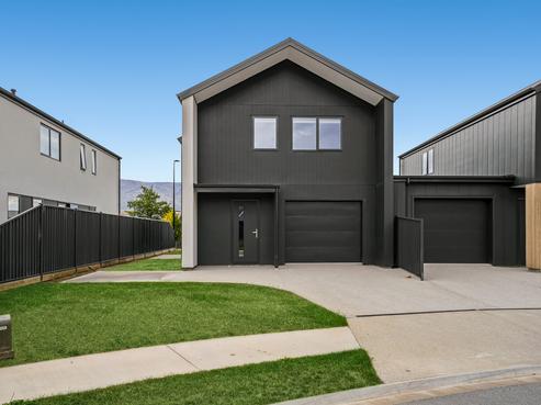 18 Woods Crescent, Cromwell