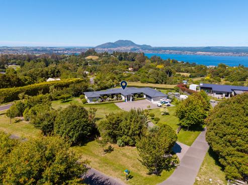 35 Blue Ridge Drive, Acacia Bay