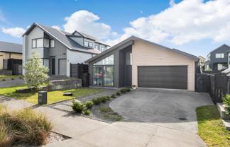 11 Paparahi Place, Wainui