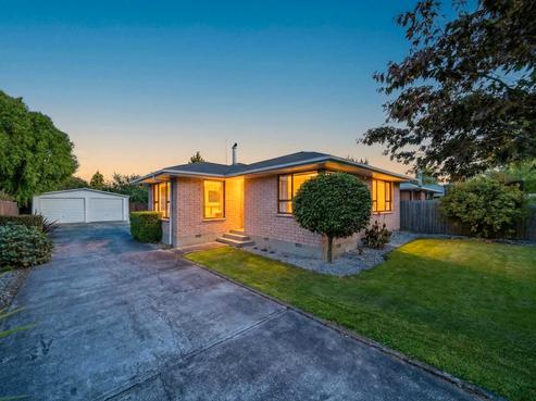 6 Blossomdale Place, Bishopdale