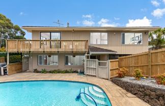 13 Helvetia Drive, Browns Bay