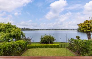 8 Eric Price Avenue, Takapuna