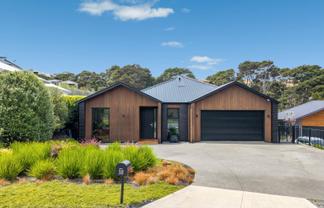 18 Arthur Wright Place, Maraetai