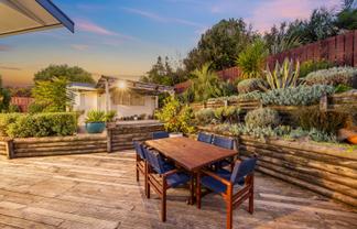 21 Oaklands Grove, Clouston Park