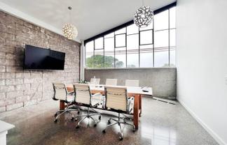 MODERN GREY LYNN OFFICE
